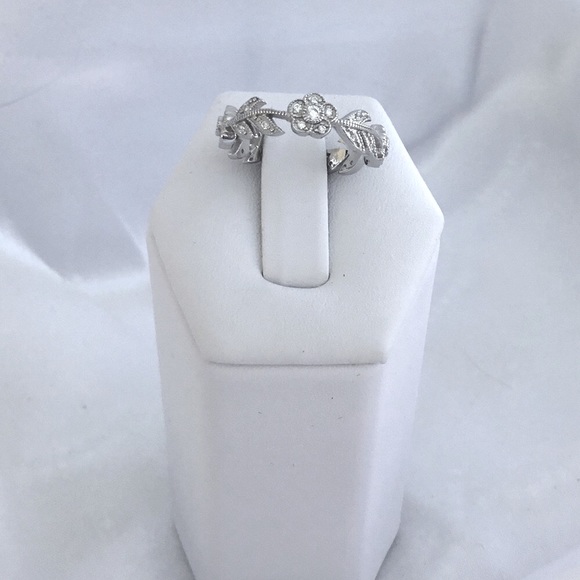 Sale $25! Sterling Silver Cz Flower Band - Picture 7 of 16